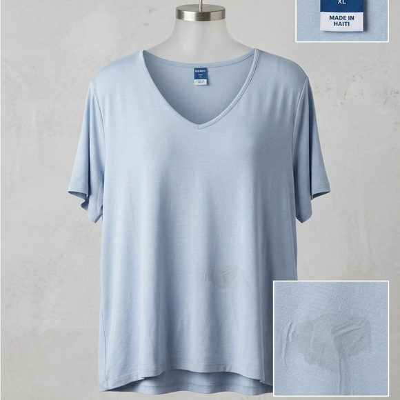 Old Navy Tops - Old Navy Light Blue V-Neck Short Sleeve Tee